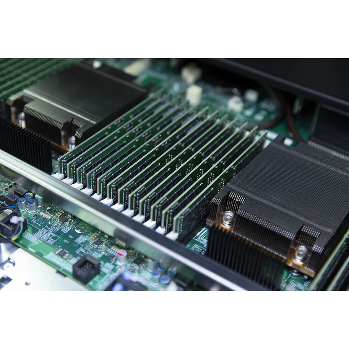 V2HF70A062EE0E047E6496FFE33E86C6AEAR7711053P9