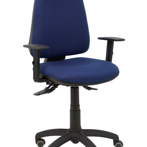 Silla Elche S bali azul marino brazos regulables ruedas de parqu