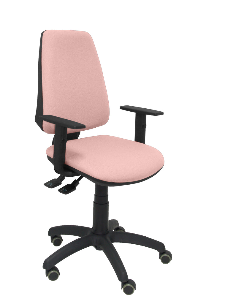 Silla Elche S bali rosa plido brazos regulables ruedas de parquet